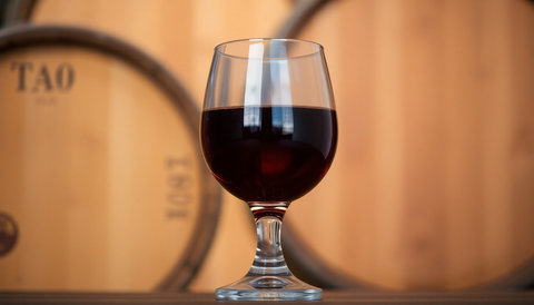 Understanding Tawny Port: Characteristics, Production, and Tasting Tips for 2025