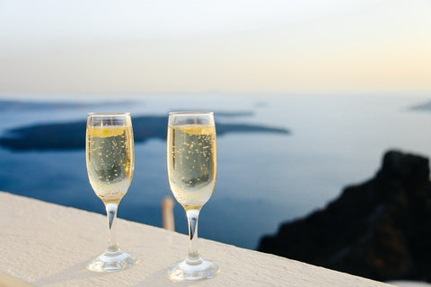 A Comprehensive Guide to Sparkling Wine: Varieties, Styles & How to Choose the Perfect Bottle