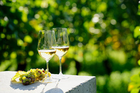 How Long Does White Wine Last in the Bottle?